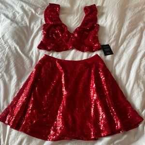 Lulus 2 piece sequin crop top with skirt size XS NWT